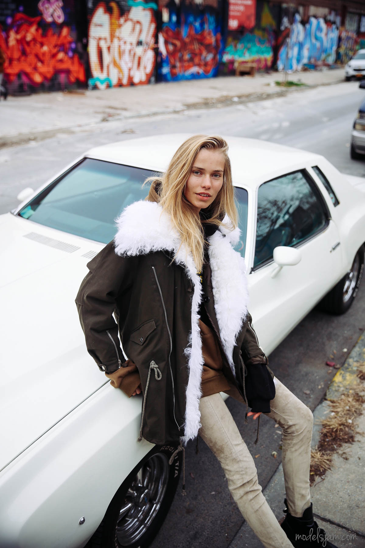 KIRSTIN LILJEGREN shows us the coolest places of Brooklyn, NYC – ModelsJam