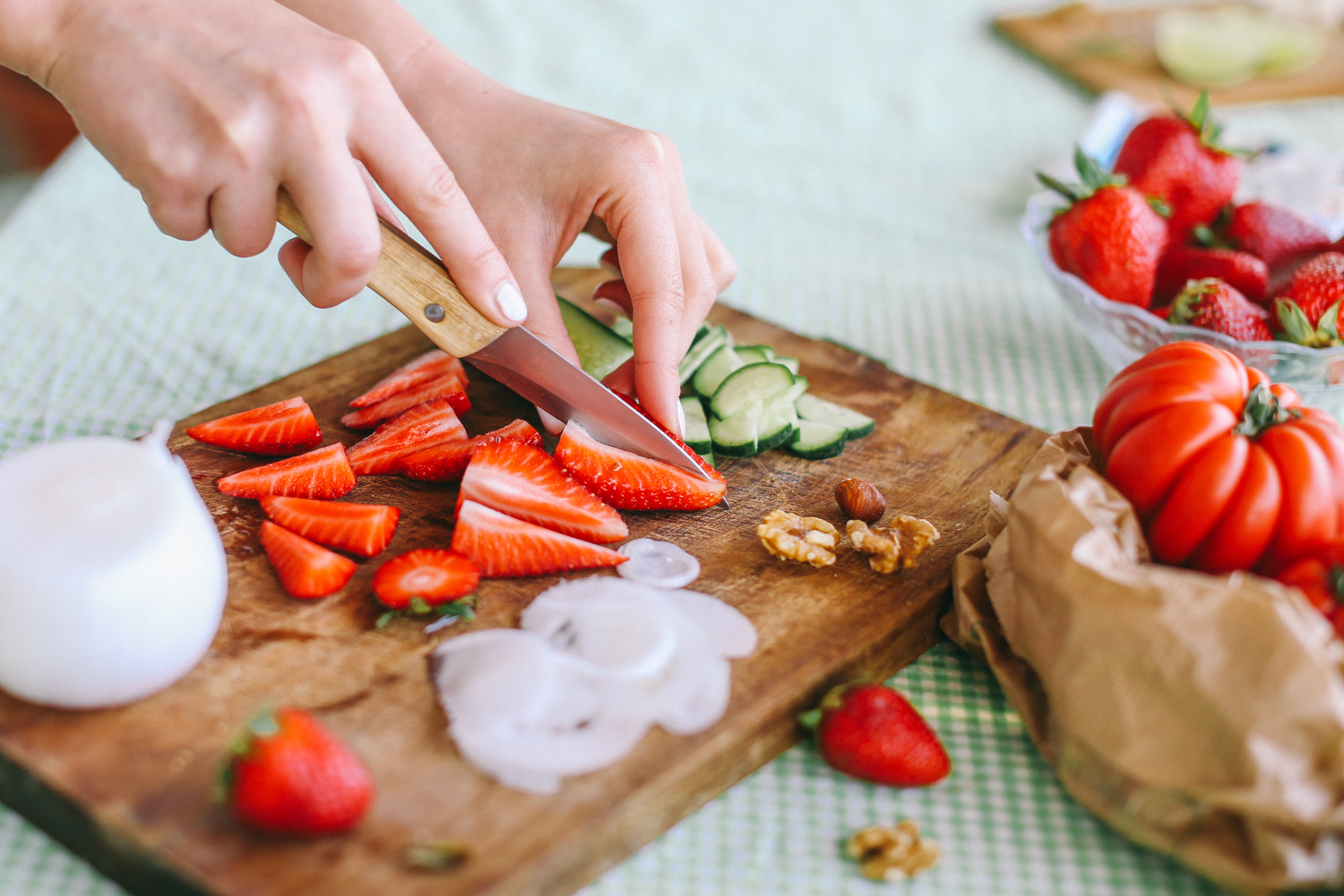 strawberry-mint-salad-recipe-summer